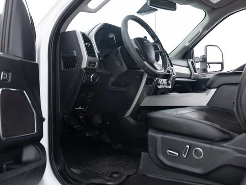 Used 2019 Ford F250 Lariat w/ Lariat Ultimate Package image 31