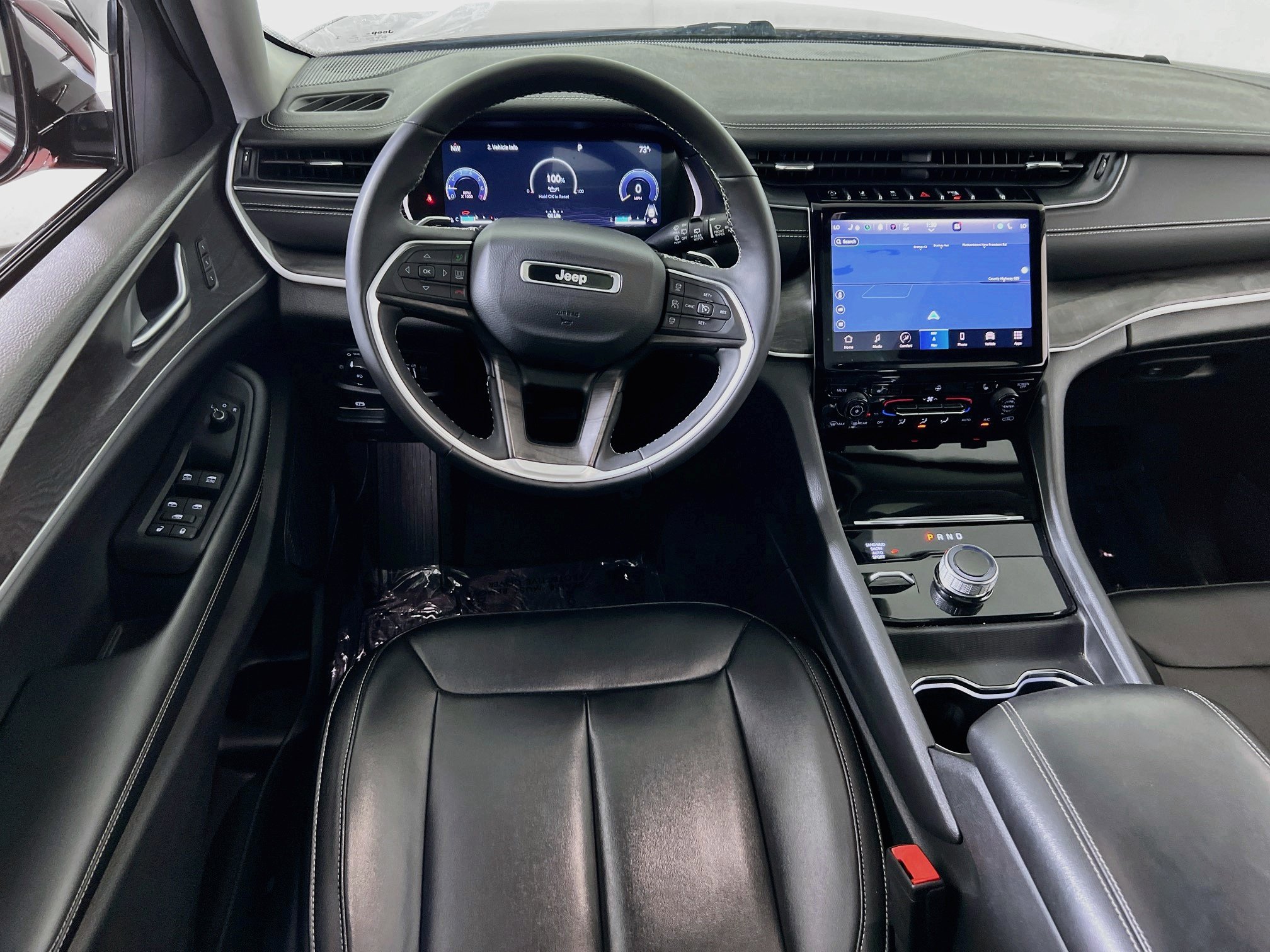 Used 2023 Jeep Grand Cherokee Limited AWD/4WD image 23