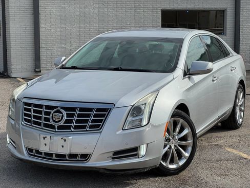 Used 2013 Cadillac XTS Luxury w/ Driver Awareness Package FWD image 2