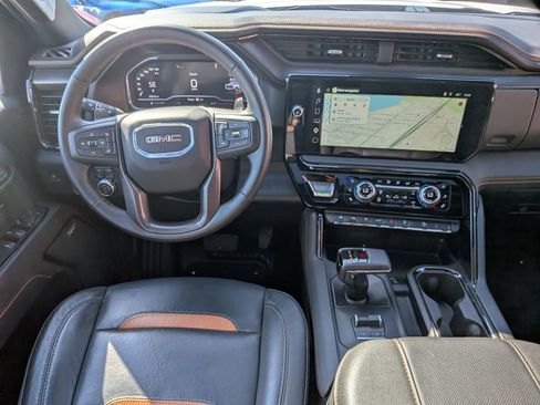 Certified 2025 GMC Sierra 1500 AT4 w/ AT4 Premium Package AWD/4WD image 21