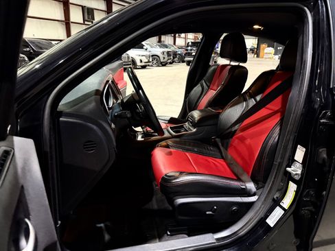 Used 2017 Dodge Charger R/T RWD image 14