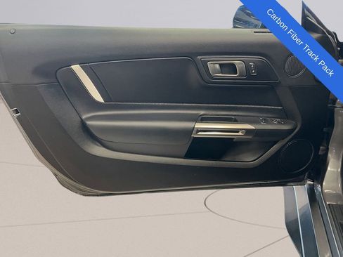 Used 2021 Ford Mustang Shelby GT500 w/ Carbon Fiber Track Pack image 12