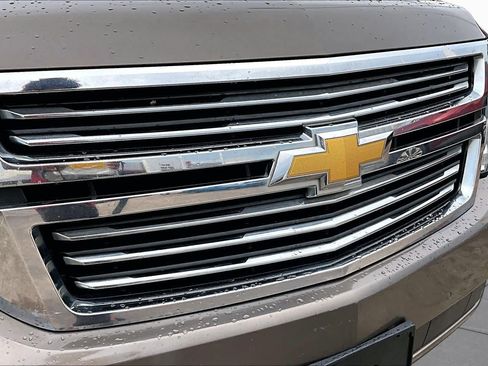 Used 2015 Chevrolet Suburban LTZ AWD/4WD image 29