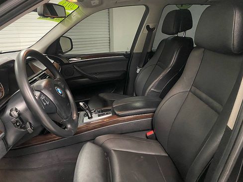 Used 2013 BMW X5 xDrive35i image 11