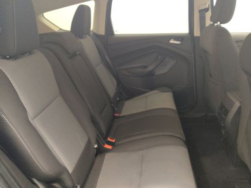 Used 2018 Ford Escape SE image 19