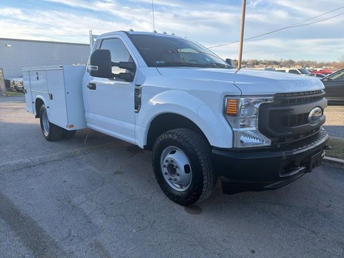 Used 2020 Ford F350 XL w/ Power Equipment Group image 25