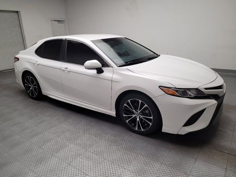 Used 2018 Toyota Camry SE w/ Convenience Package FWD image 11
