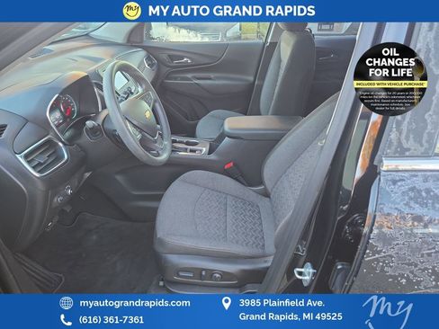 Used 2023 Chevrolet Equinox LT image 9