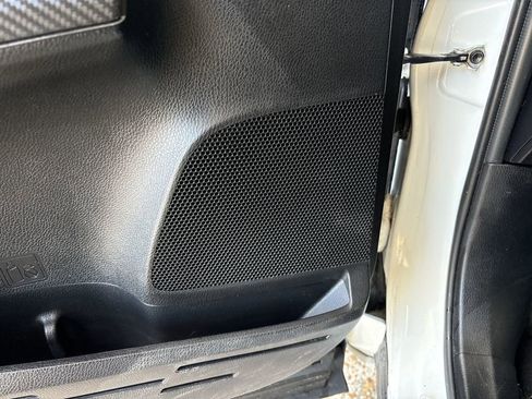 Used 2015 Toyota RAV4 XLE image 24