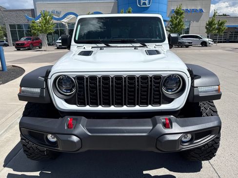 Used 2026 Jeep Wrangler Unlimited Rubicon AWD/4WD image 2
