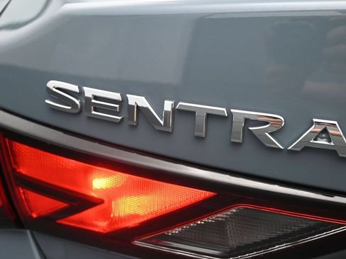 Used 2024 Nissan Sentra SV FWD image 30
