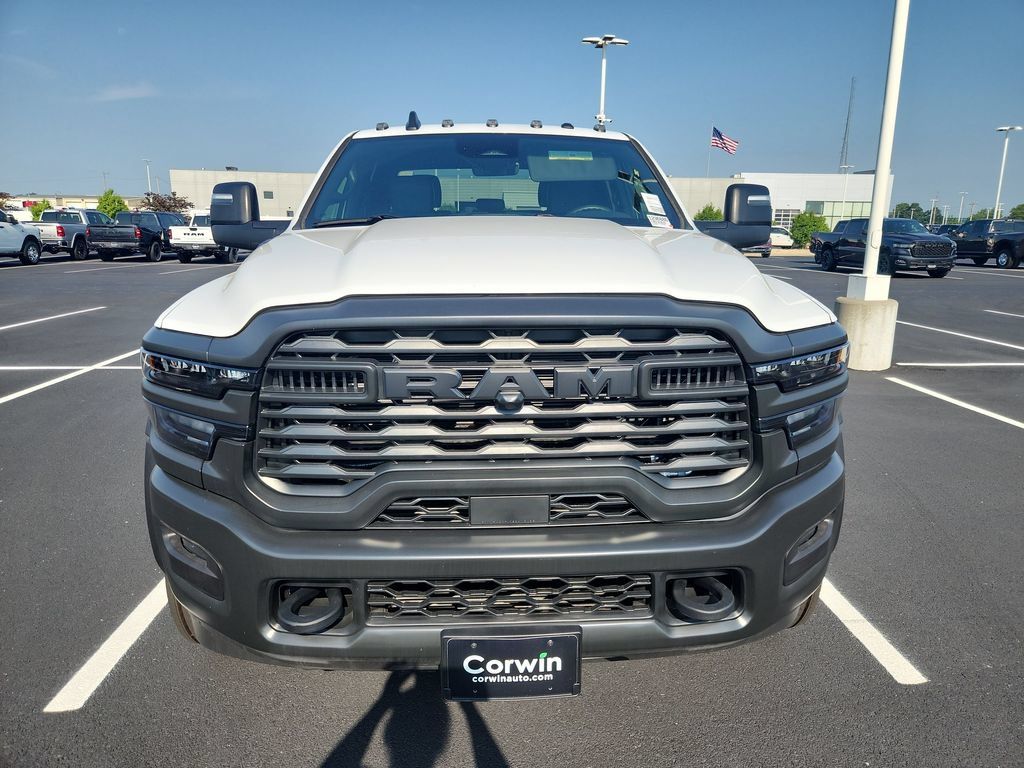 New 2026 RAM 5500 Tradesman AWD/4WD image 3
