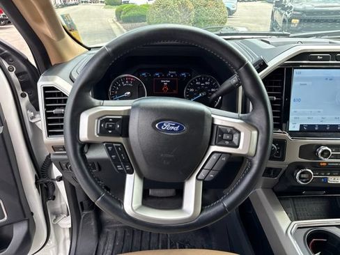 Used 2022 Ford F350 Lariat w/ Lariat Ultimate Package AWD/4WD image 16