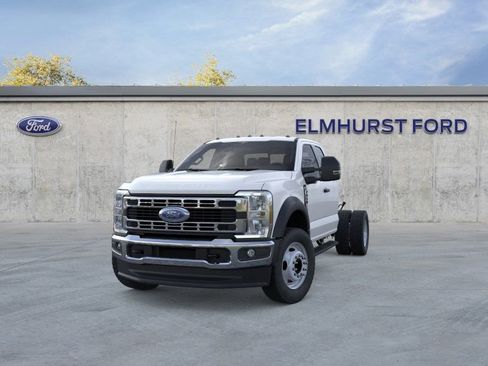 New 2025 Ford F450 XL w/ XL Chrome Package image 2