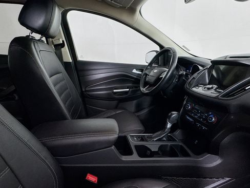 Used 2017 Ford Escape Titanium image 28