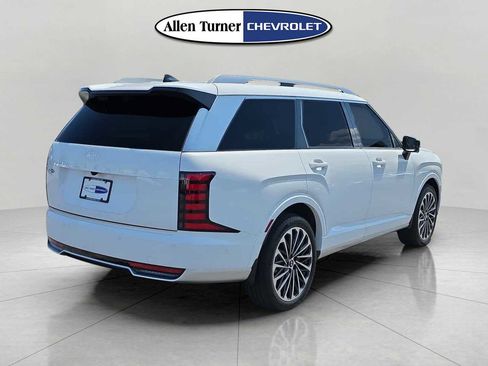 Used 2026 Hyundai Palisade Calligraphy FWD image 4