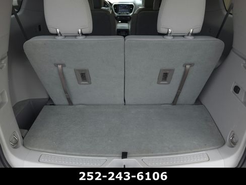 Used 2019 GMC Acadia SLE FWD image 31
