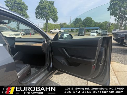 Used 2018 Tesla Model 3 Long Range RWD image 22