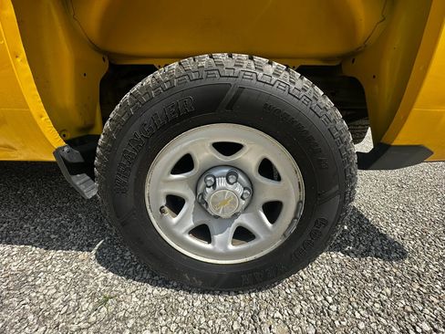 Used 2018 Chevrolet Silverado 1500 W/T RWD image 62