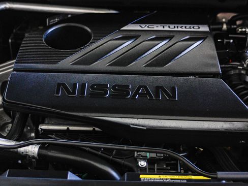 Used 2022 Nissan Rogue S image 27