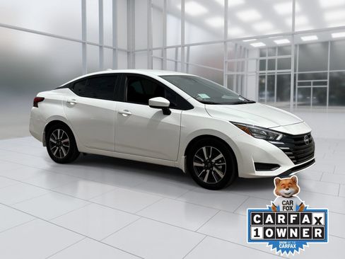 Used 2025 Nissan Versa SV w/ Trunk Package FWD image 8