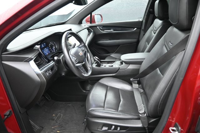 Used 2020 Cadillac XT5 Premium Luxury FWD image 13