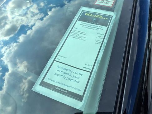 New 2025 Lincoln Aviator Premiere image 5