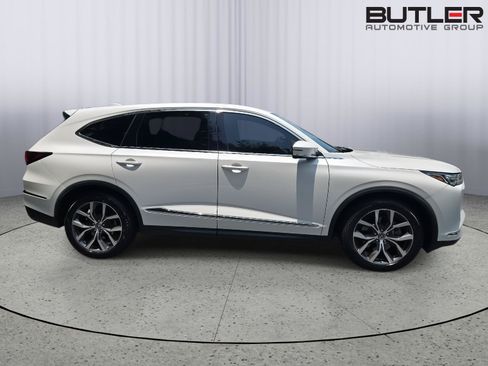 Certified 2024 Acura MDX SH-AWD w/ Technology Package image 3