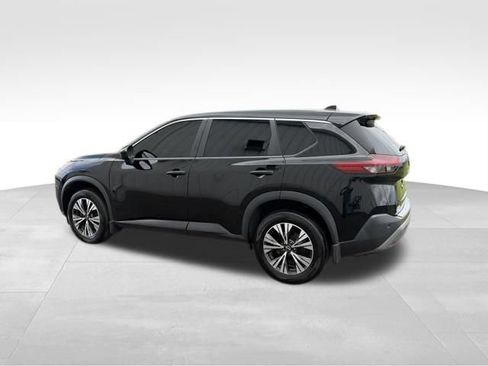 Used 2023 Nissan Rogue SV FWD image 4
