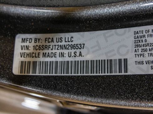Used 2022 RAM 1500 Laramie AWD/4WD image 58