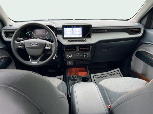 Used 2023 Ford Maverick XLT image 14