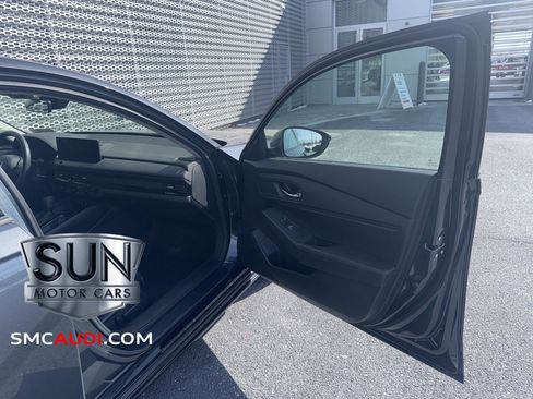 Used 2024 Honda Accord EX-L image 12