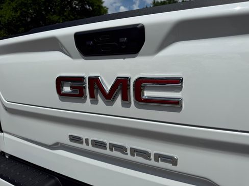 Used 2024 GMC Sierra 1500 AT4 w/ Technology Package image 45