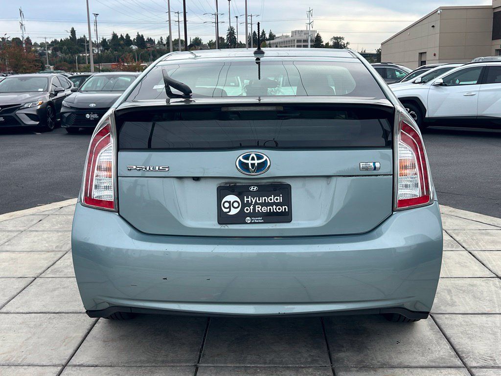 Used 2015 Toyota Prius Three w/ Solar Roof Package FWD image 6