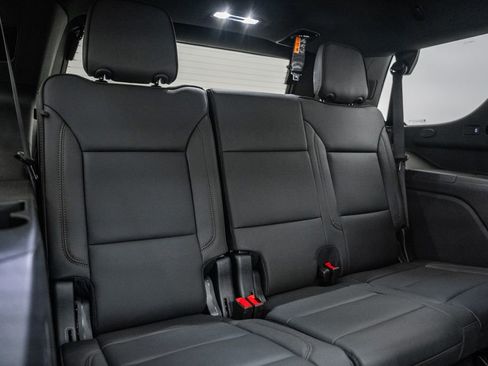 New 2026 Chevrolet Tahoe High Country AWD/4WD image 39