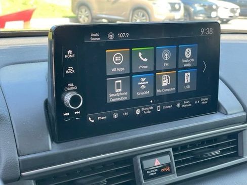 Used 2025 Honda Pilot EX-L image 18