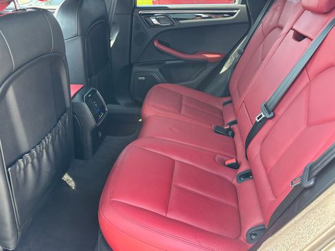 Used 2019 Porsche Macan S AWD/4WD image 22