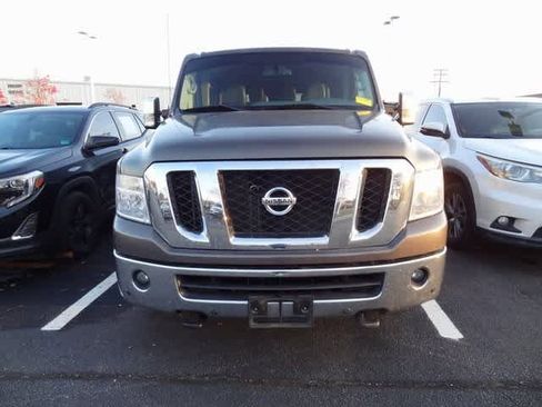 Used 2016 Nissan NV 3500 SL image 2