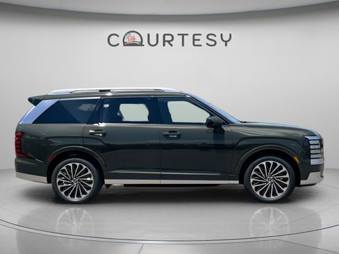 New 2026 Hyundai Palisade Calligraphy FWD image 6