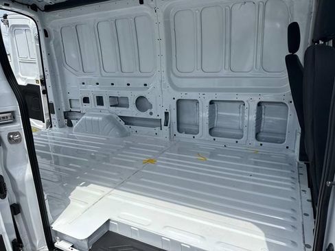 New 2026 Ford Transit 250 148 Medium Roof RWD image 24