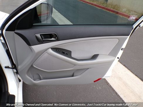 Used 2014 Kia Optima LX w/ Paint Protection Film Package image 29