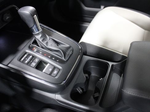 Used 2024 Honda CR-V EX image 16