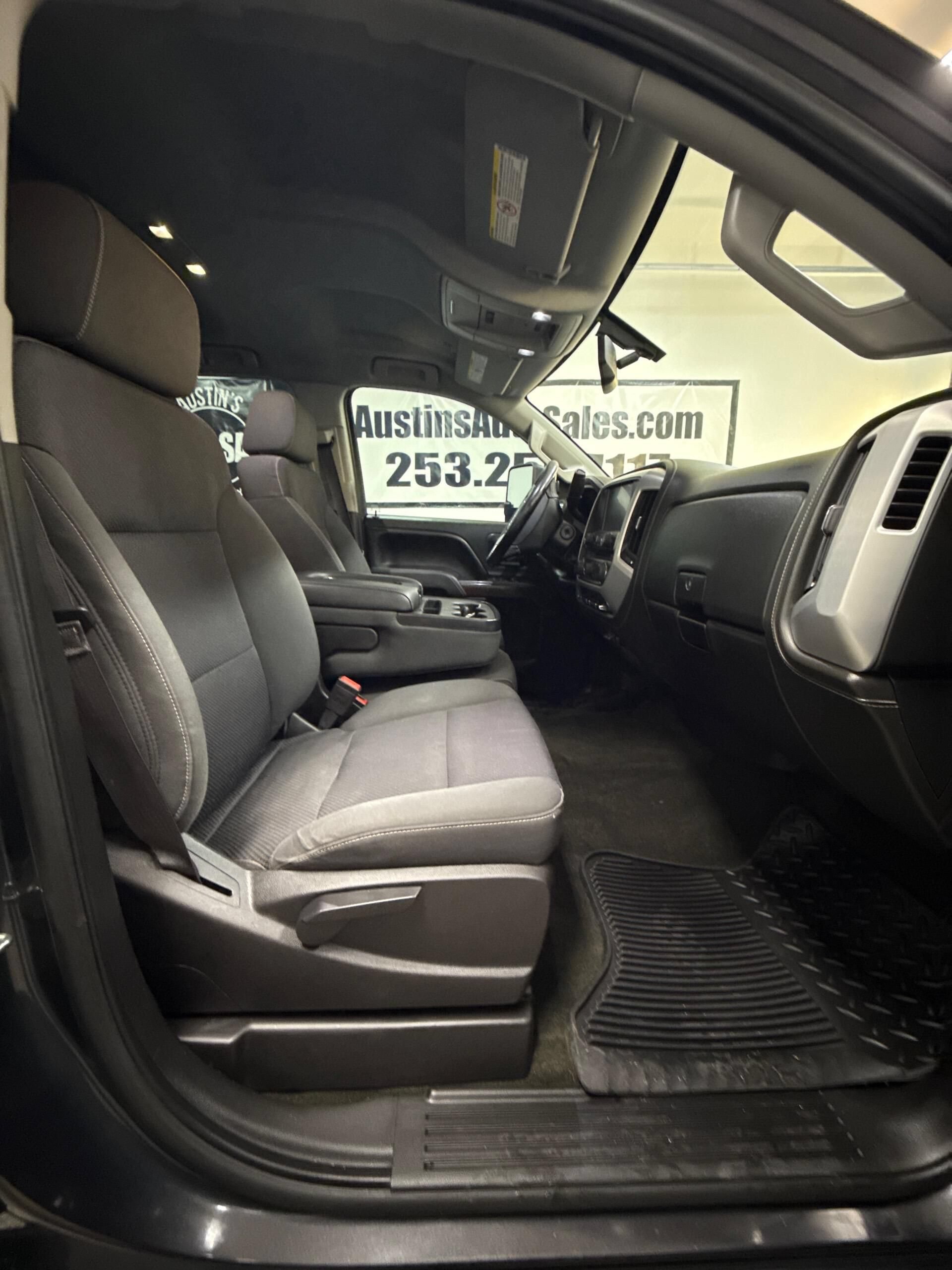 Used 2015 GMC Sierra 2500 SLE w/ SLE Preferred Package AWD/4WD image 2