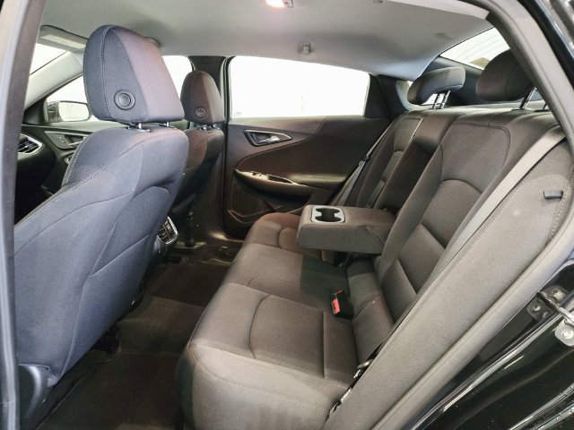 Certified 2025 Chevrolet Malibu LT FWD image 9