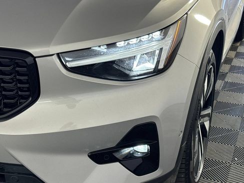 Used 2025 Volvo XC40 B5 Plus AWD/4WD image 49