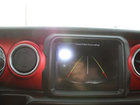 Used 2018 Jeep Wrangler Rubicon image 24