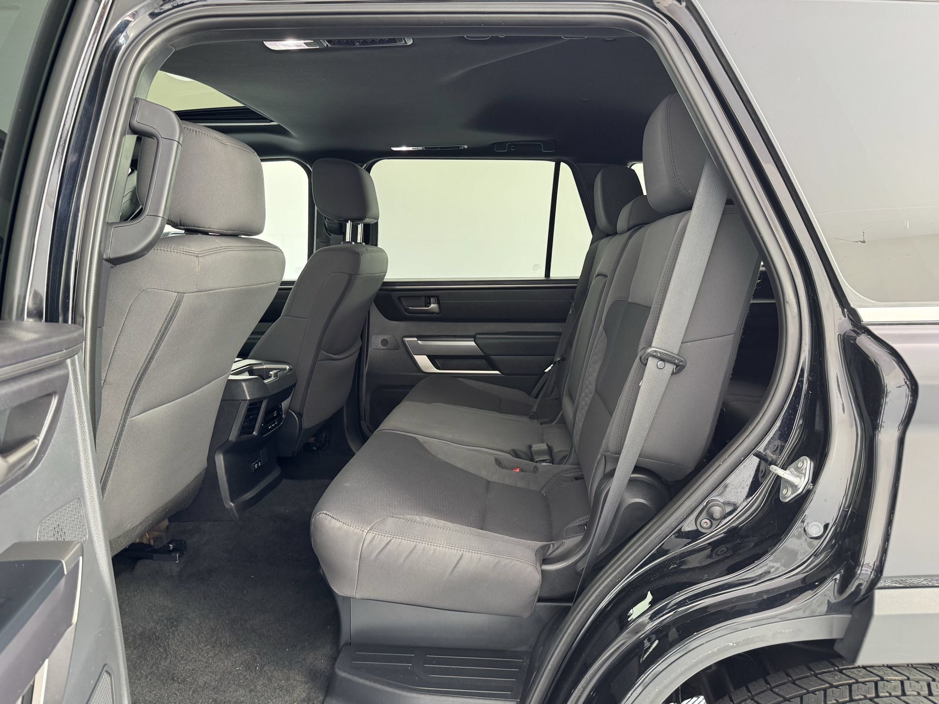 Certified 2025 Toyota Sequoia SR5 AWD/4WD image 17