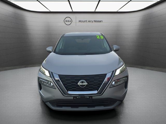 Certified 2023 Nissan Rogue SV AWD/4WD image 1