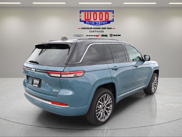 New 2027 Jeep Grand Cherokee Summit AWD/4WD image 3