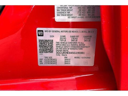 Used 2025 Chevrolet Silverado 1500 ZR2 image 35